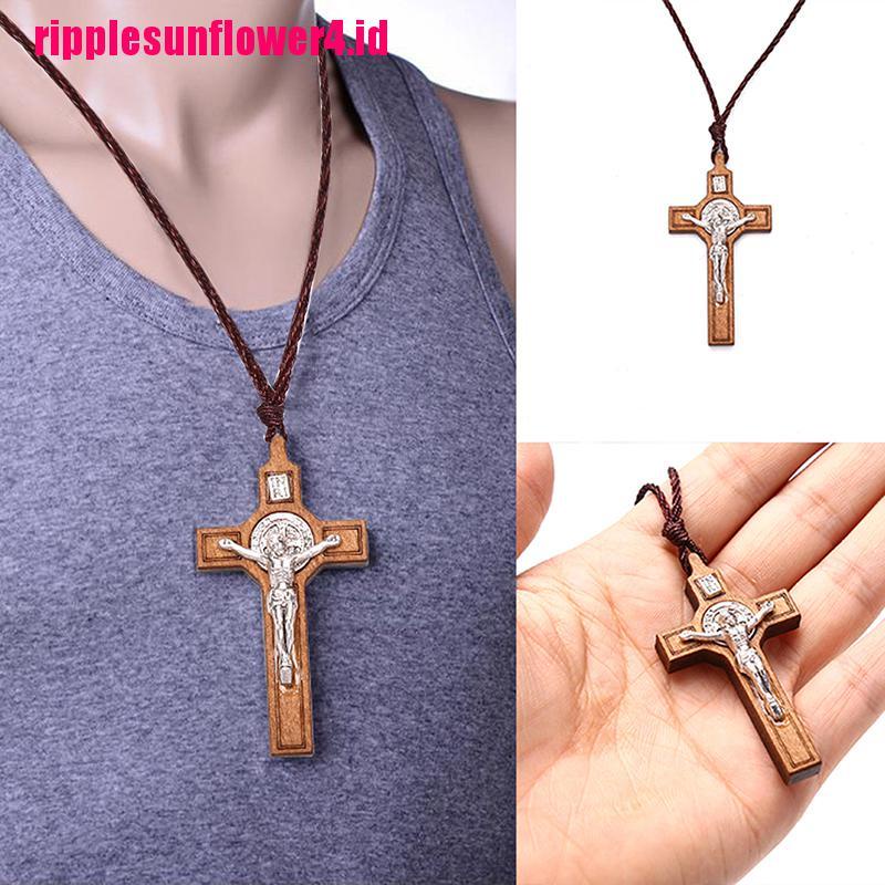 Kalung Liontin Salib Yesus Bahan Kayu Metal Gaya Retro