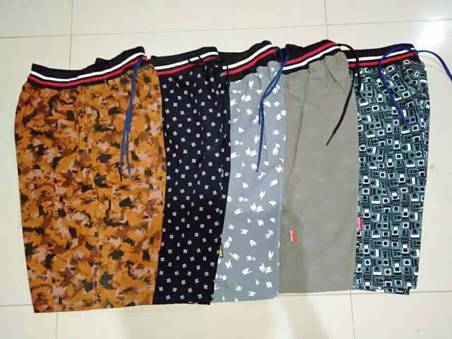 Celana Pendek Pria / Kolor Motif / Kolor Distro