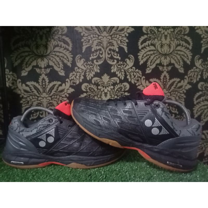 Sepatu Badminton Yonex Court Ace Matrix 2 Second