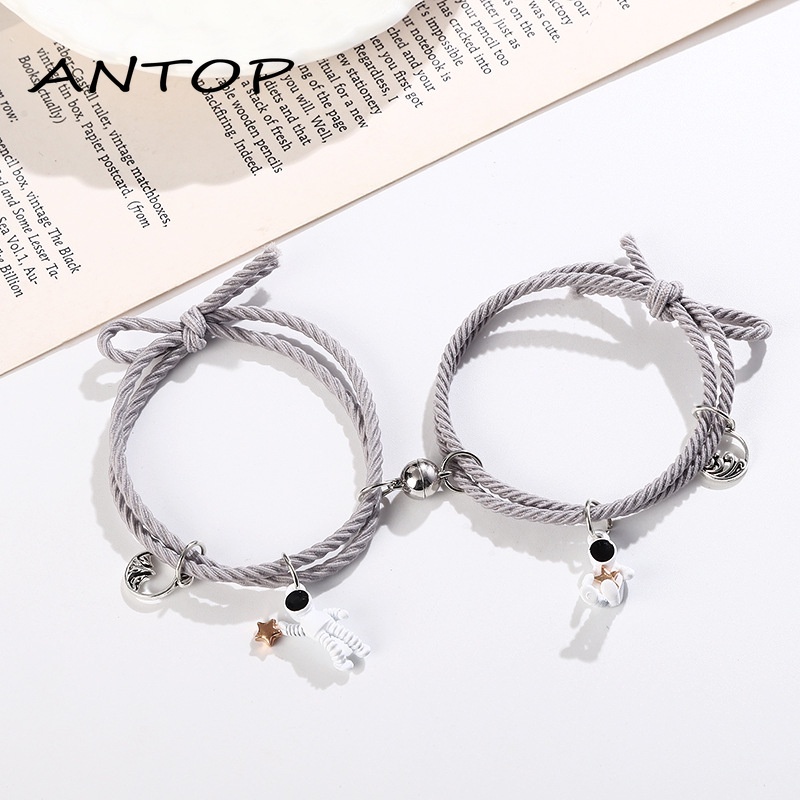 2 Pc Korea Ins Gelang Astronot Pasangan Rantai Magnet Gelang Dikepang Cinta Hadiah Lucu ANTOP