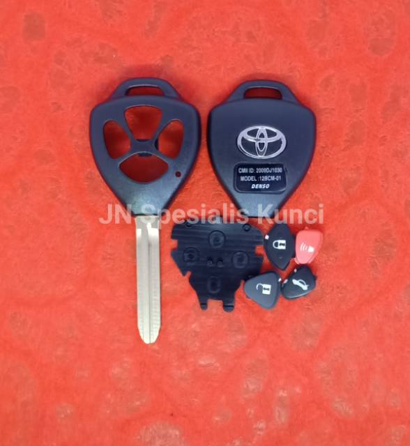 Casing kunci Toyota Camry 4 tombol