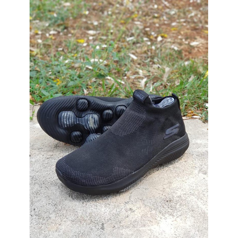 Sepatu Sketcher Skechers Revolution Sock Man