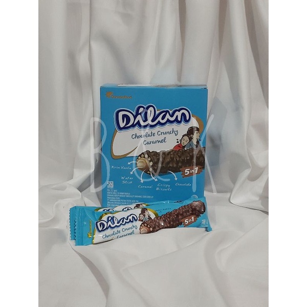 Dilan Wafer 1 box isi 12 pcs