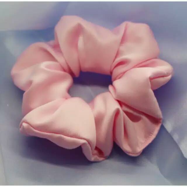 

Baby Pink Satin Scrunchies ( Berry's Colour Series)