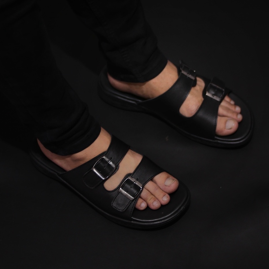 MOZZA BLACK (KULIT ASLI) |ManNeedMe x GREATA| Sandal Pria Casual Sendal Slip On Kulit ORIGINAL