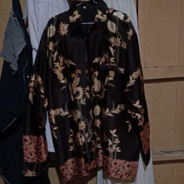 Kemeja Batik Bahan Semi Sutra Super Berfuring Leng Panjang Batik Clasik Batik Sutra Batik Pekalongan
