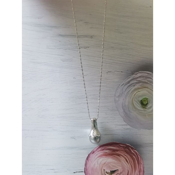 Liontin emas mutiara air laut