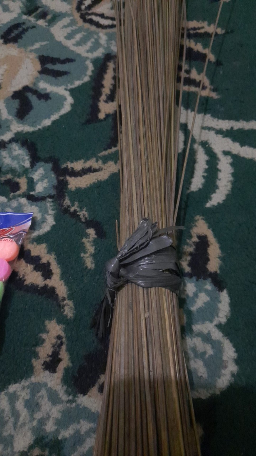Sapu Lidi Tradisional Langsung Dari Pengrajin Masih Panjang Lidinya