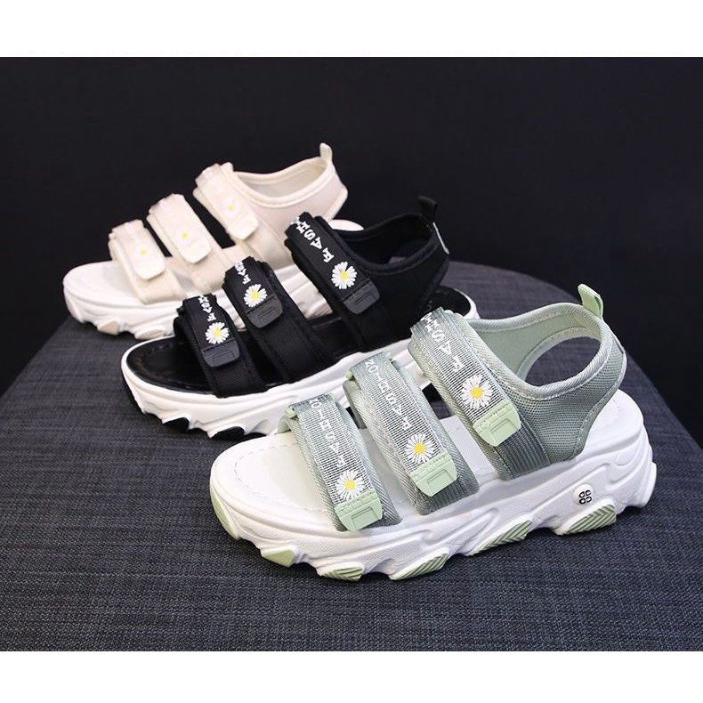 FASHION SANDAL WANITA GUNUNG ODEDA 002