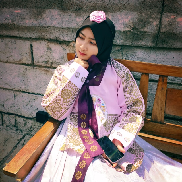 alviah_oktaviani_putri