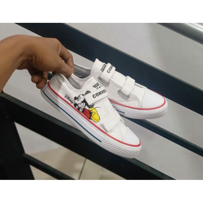 Sepatu anak sneakers karakter fashion BT21 slip on sekolah hitam putih terbaru perempuan &amp; laki laki