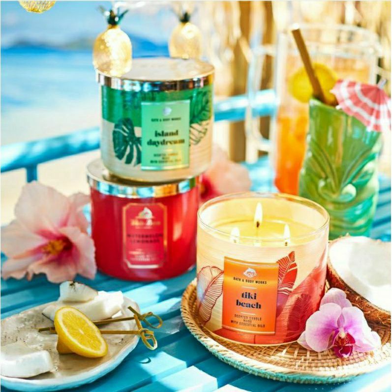 BATH &amp; BODY WORKS BBW TIKI BEACH 3-WICK SCENTED CANDLE 411 G LILIN WANGI 3 SUMBU UKURAN BESAR PENGHARUM RUANGAN