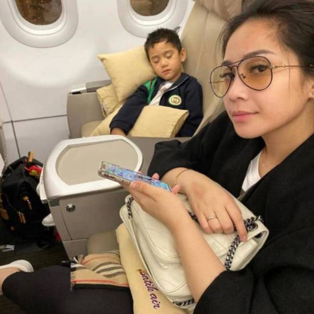 (cod)bayar ditempat kacamata nagita / KACAMATA WANITA GUCCI AVIATOR FREE CAIRAN PEMBERSIH DAN LAP