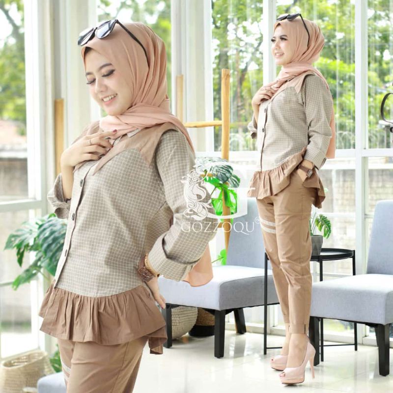 Laura set By Gozzoqu ori by Bogania.co