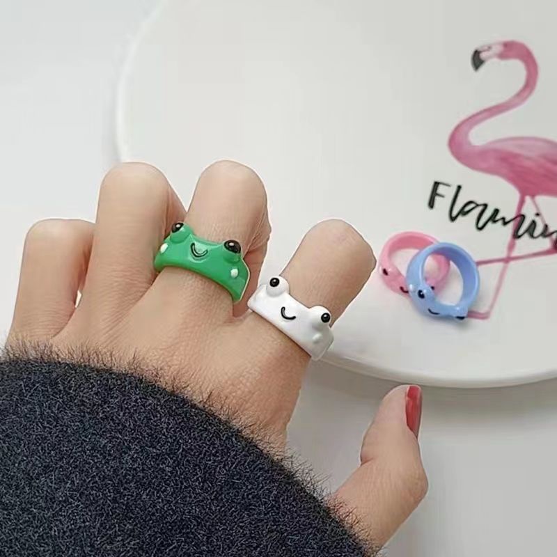 Cincin Bahan Resin Bentuk Kartun Kodok Untuk Pasangan