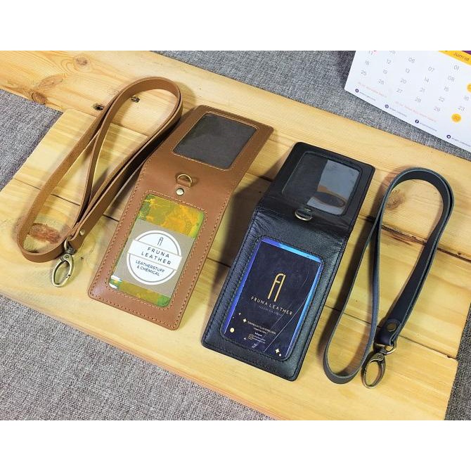 

[[COD]] NAME TAG ID CARD KULIT ASLI CARD HOLDER DUA MUKA MAGNET + TALI TERLENGKAP Kode 401