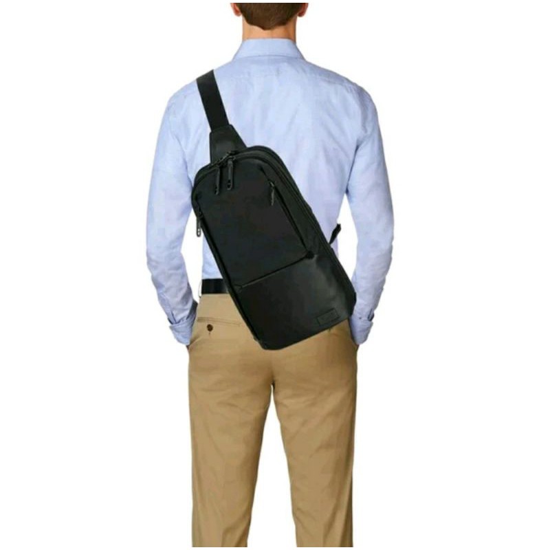 TUMI TAHOE MARSHALL MIRROR