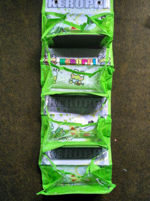 Rak Tas Gantung Karakter