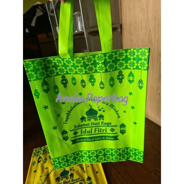 

MINIMAL ORDER 12 PCS ! Tas Kain Spoundbound 38x45 / 30x40 Lipat samping Idul Fitri Lebaran Best Seller
