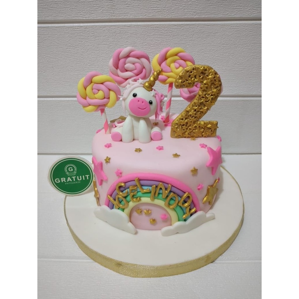 

KUE ULANG TAHUN TEMA UNICORN 15CM