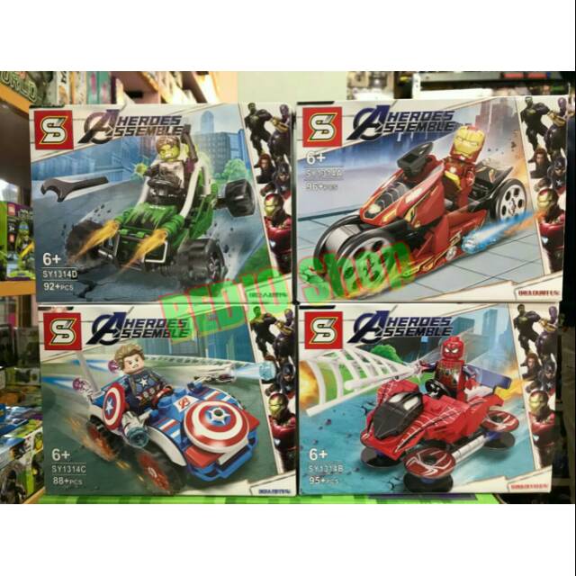 Lego Mini Figure Avengers Hulk , Captain America, SpiderMan , Iron Man with Car