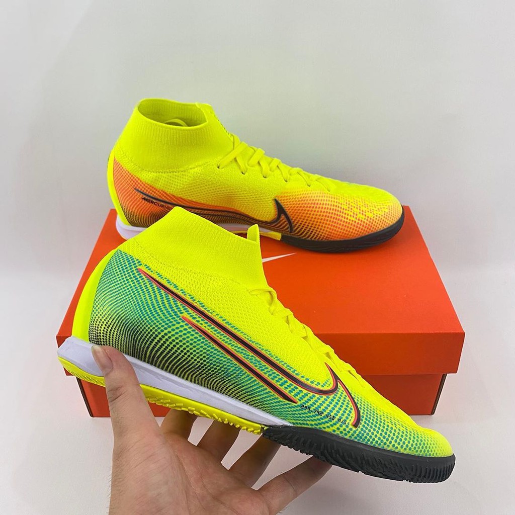 sepatu futsal nike mercurial