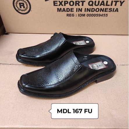 sepatu sendal slop pria kulit asli tampil lebih keren