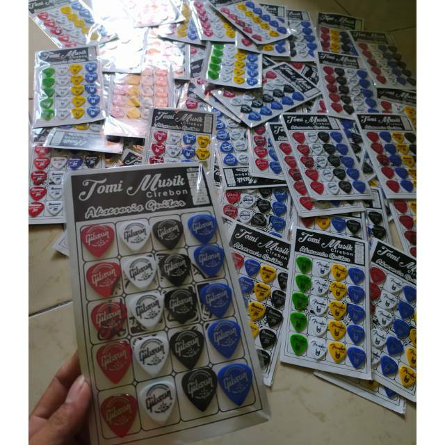 Pick gitar akustik elektrik bass 2mm 20pcs