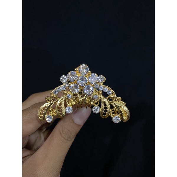 Sepasang Centung Diamond Zircon