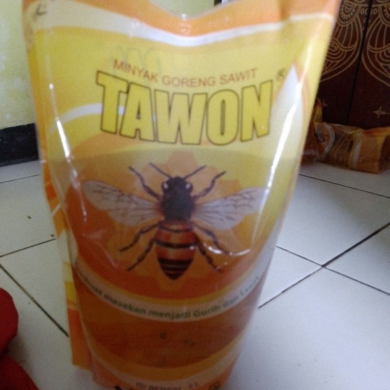 

minyak goreng tawon asli 2 liter