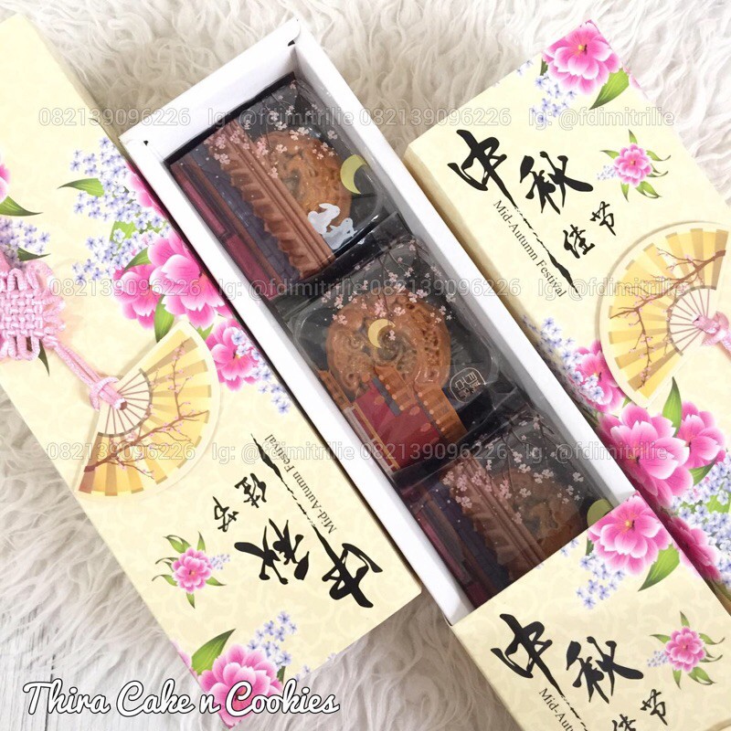 

paket mooncake isi 3 per box kue bulan premium