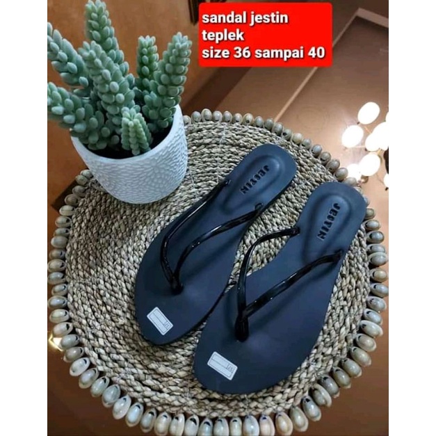SENDAL JEPIT WANITA KEKINIAN
