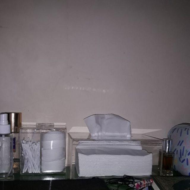 Kotak Tisu / Tempat Tissur Akrilik