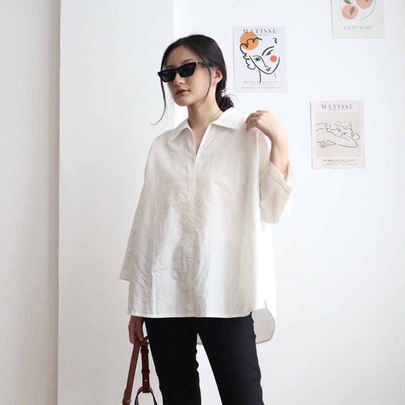 Blouse Wanita JISO Shirt Kerah Kemeja V Baju Wanita Bahan Katun Poplin Premium Oversize Lengan Panjang OOTD Kekinian Remaja Dewasa