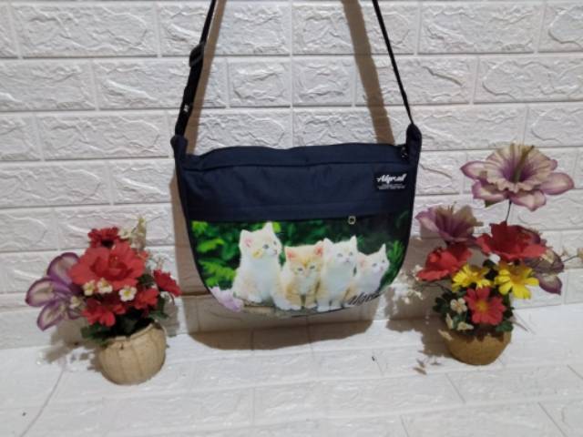 Tas selempang kucing