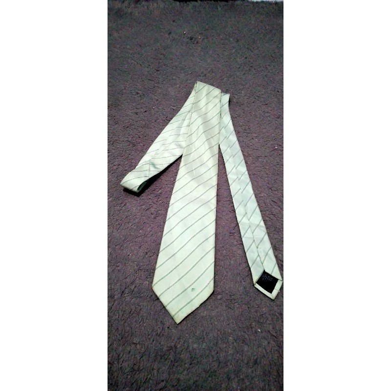 Dasi Givenchy Paris (preloved) original second