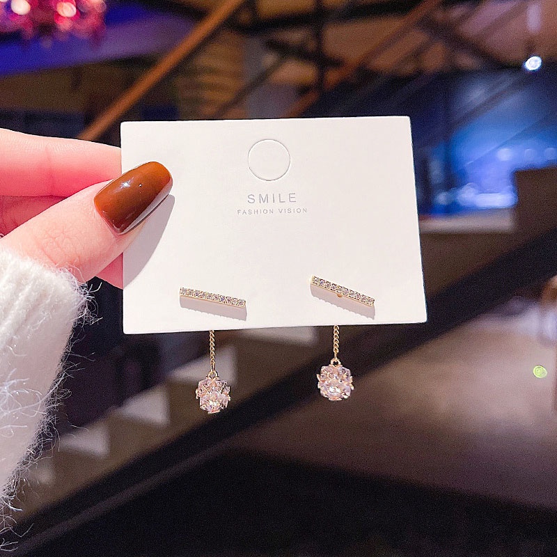 Anting Stud 925 silver needle Zircon Gaya Retro Untuk Wanita