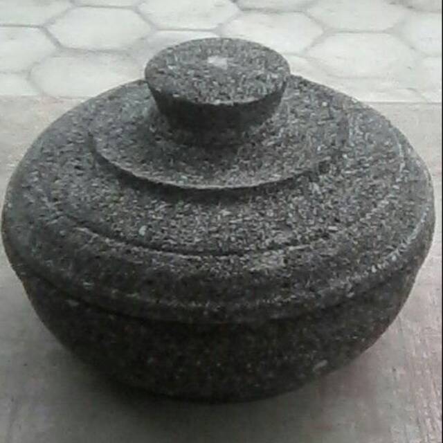COBEK TUTUP UKURAN 30CM BAHAN BATU ALAM ASLI DARI GUNUNG MERAPI