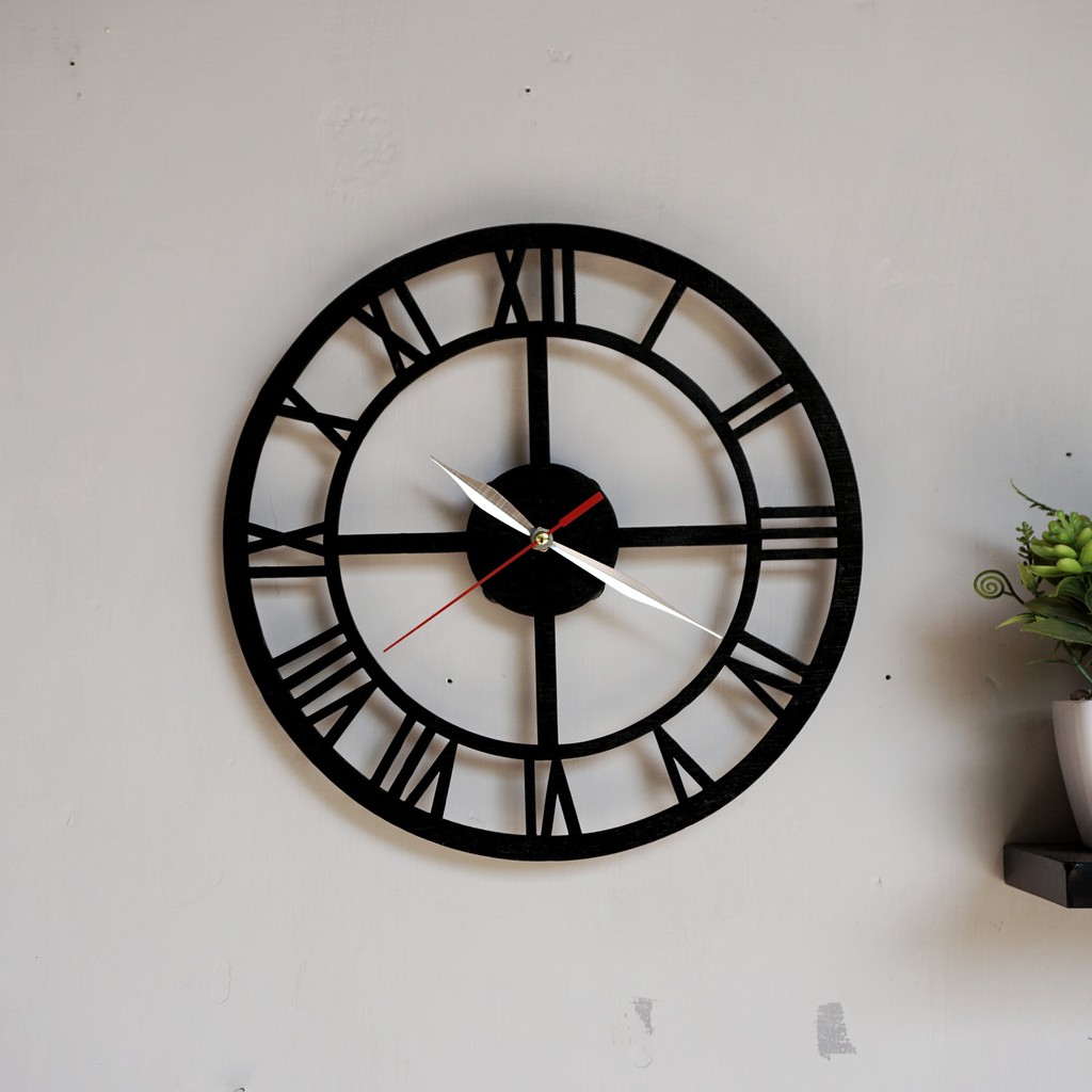 Jam dinding ukir unik kayu-model 1 hitam