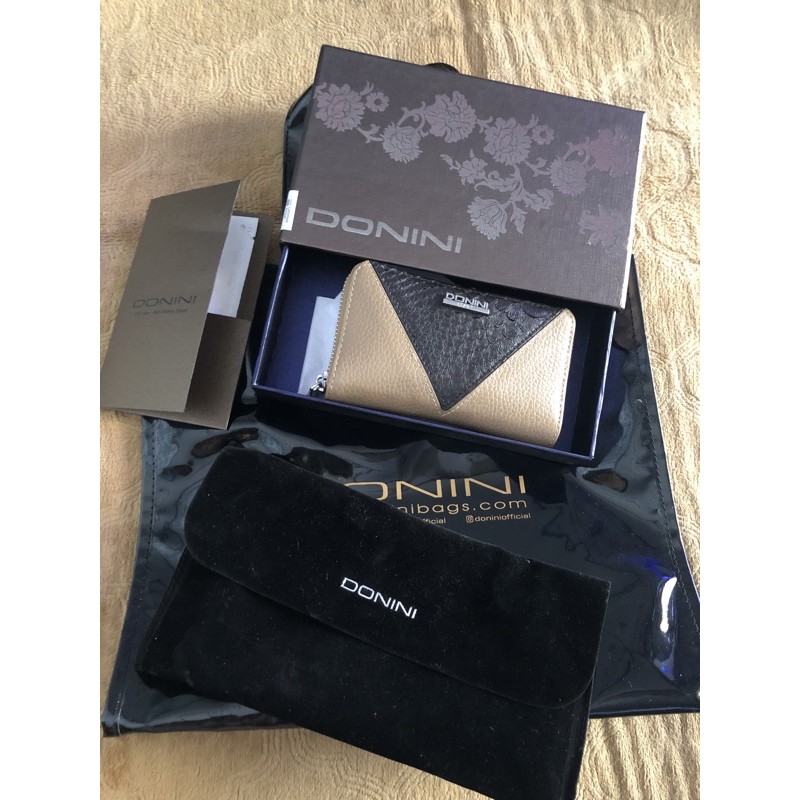 Dompet Donini Kartu