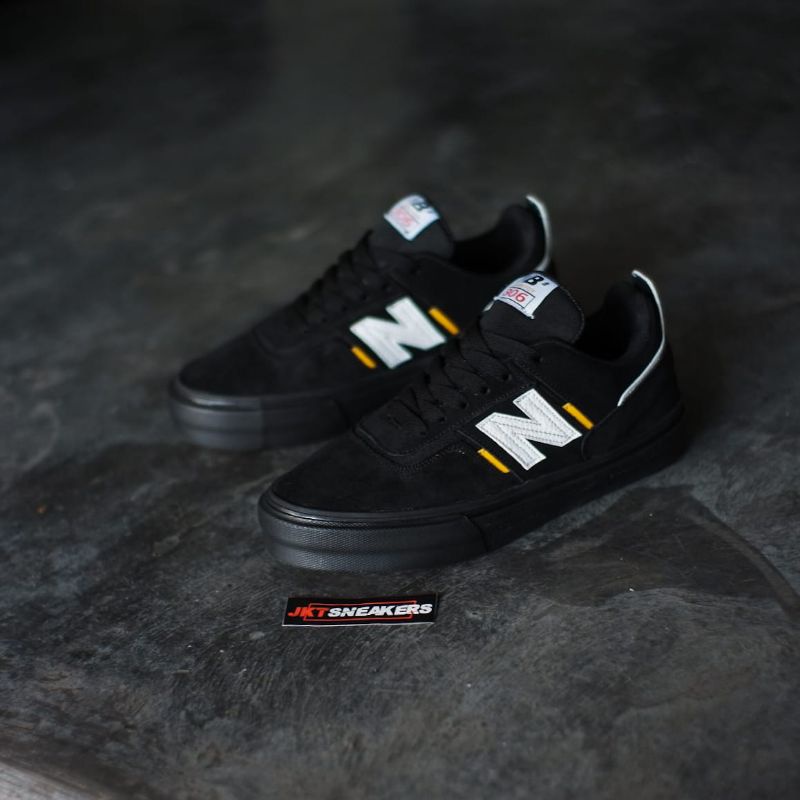 new balance numeric all black