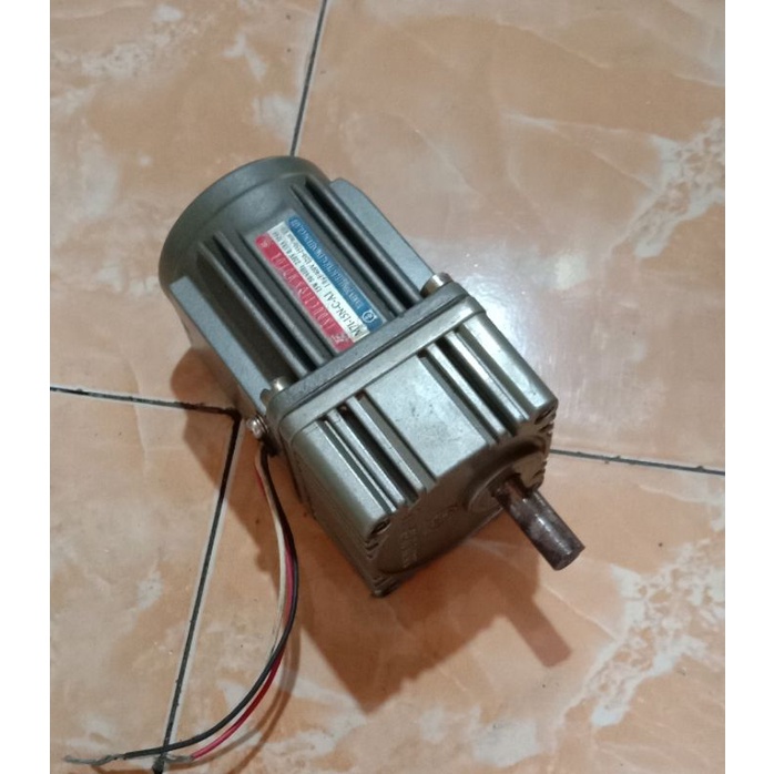 Ac Motor Gearbok 220V Ratio 1 : 100 15,5Rpm