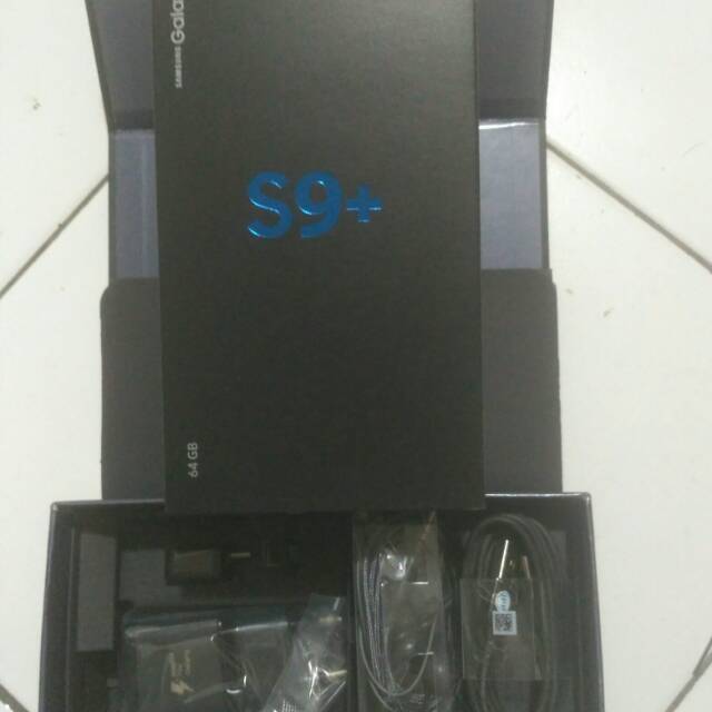 

Dus box Samsung s9 plus full acessoris