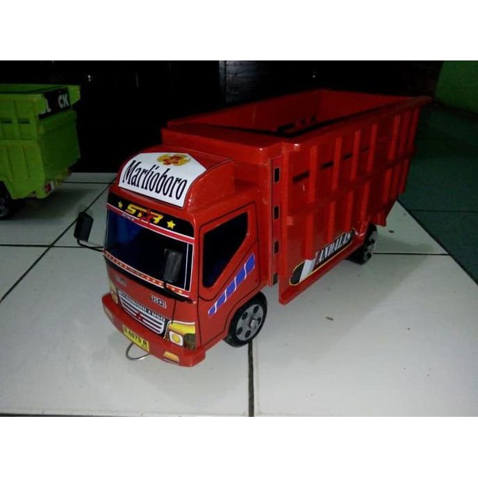 mainan mobil Truk Kayu / miniatur truk kayu