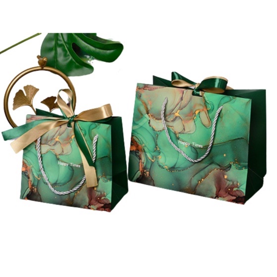 

Paper Bag Hijau Floral + Pita Vintage Kantong Dus Gift Box Sovenir Idul Fitri Lebaran