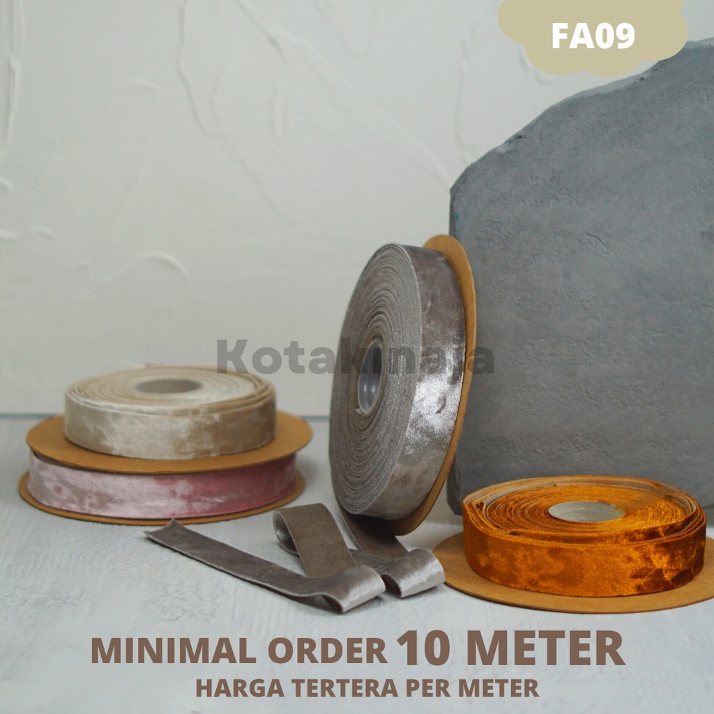

Pita Kado / Pita Polkadot / Pita Murah / Pita Dekorasi / Pita Souvenir | FA09