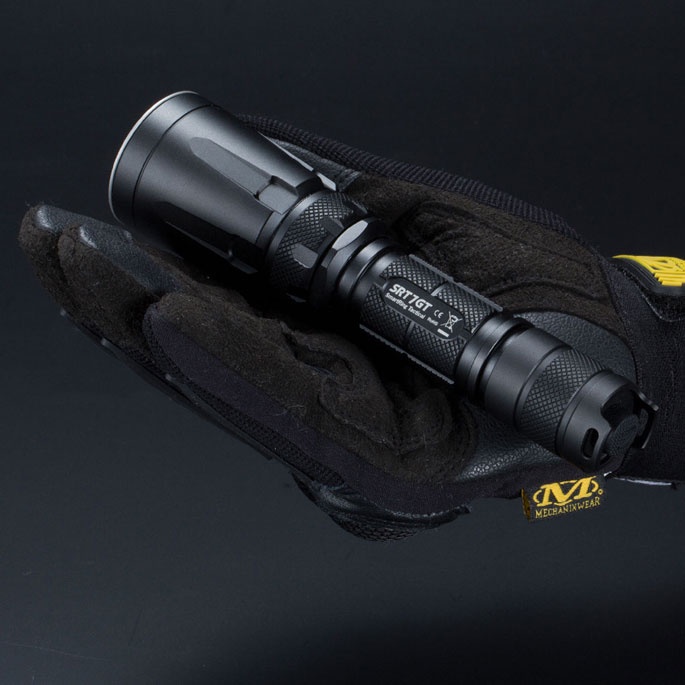 NITECORE SRT7GT Senter LED CREE XP-L HI V3 1000 Lumens - Black