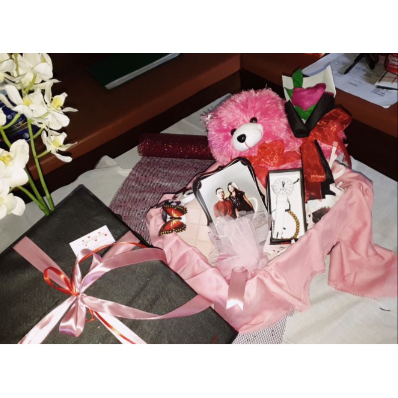 

HAMPERS ULTAH/KADO LUCU/KADO WISUDA/HADIAH