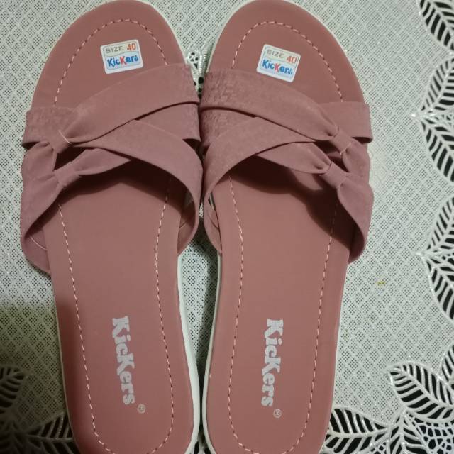 Sandal selop wanita kickers