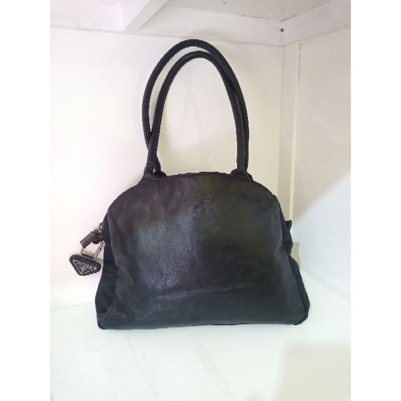 Preloved Tas Tote Prada Full Kulit Asli Mix Nylon Hitam